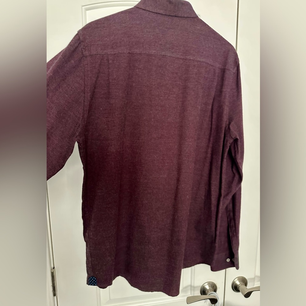 Heritage Report Men's Slim Button-Down Soft Flannel Shirt in Deep Burgundy - Picture 4 of 10